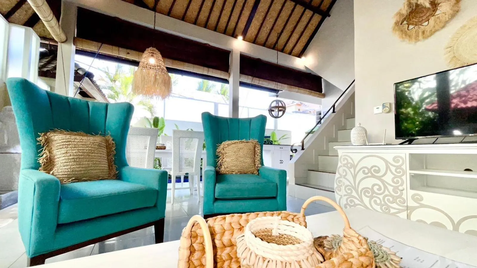 Frangipani Villa Seminyak  Семиньяк