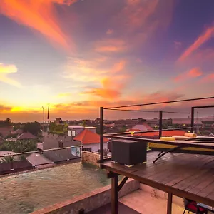 Suites Seminyak (Bali)